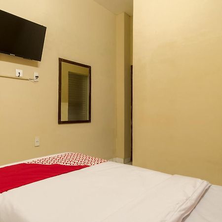 Capital O 615 Residence Puri Hotel Syariah 메단 외부 사진